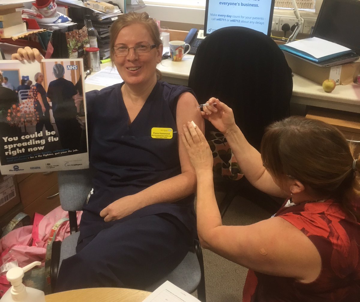 janette_midda's tweet photo. NBT Flu 'Go LIVE' 2017 #flufighter #nbtproud @NorthBristolNHS @fionahammond74 @NHSflufighter @SarahDodds8 https://t.co/XJ2MjUVolE