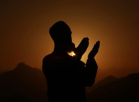 संदेष्टा मुहम्मद सल्लल्लाहु अलैहि व सल्लम भी हमारी बिगड़ी नहीं बना सकते  - new-muslims.info/hin/%e0%a4%87%…