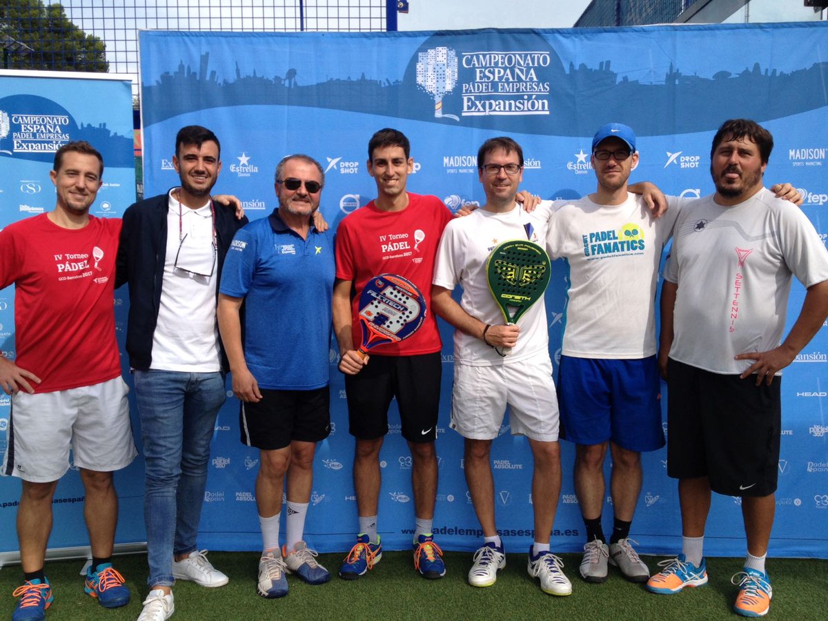 PadelEmpresas's tweet photo. 📷¡Os dejamos las fotos de todos los participantes en la gran Fase Nacional de Barcelona celebrada el pasado fin de semana!📷#CEExpansion https://t.co/SGdAkmY5Fh