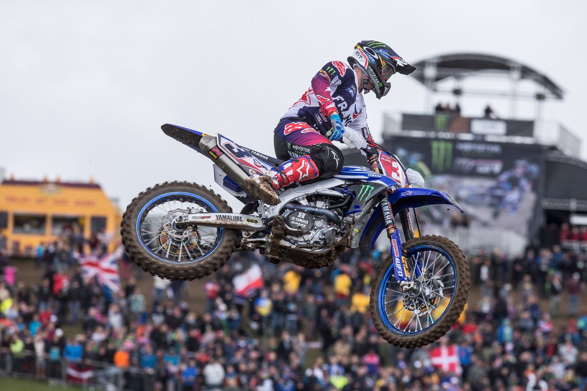YamahaMotorFr's tweet photo. Du grand @RFebvre461 ce week-end sur la nouvelle #YZ450F 2018 pour le #MXoN2017 avec une nouvelle victoire 🏆 pour l'Equipe de France 🇫🇷 ! https://t.co/wZwyuS5Exe