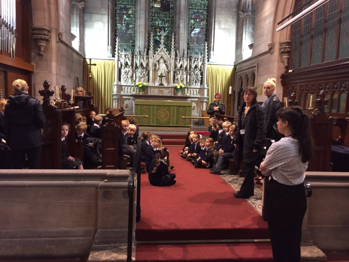StAndrewsCoE's tweet photo. EYFS Y1 &amp; Y2 are in @standrewmaghull this morning working together to prepare for their harvest service xx 🙏🏻🍎🍐🍓 https://t.co/OHBvWYstlg