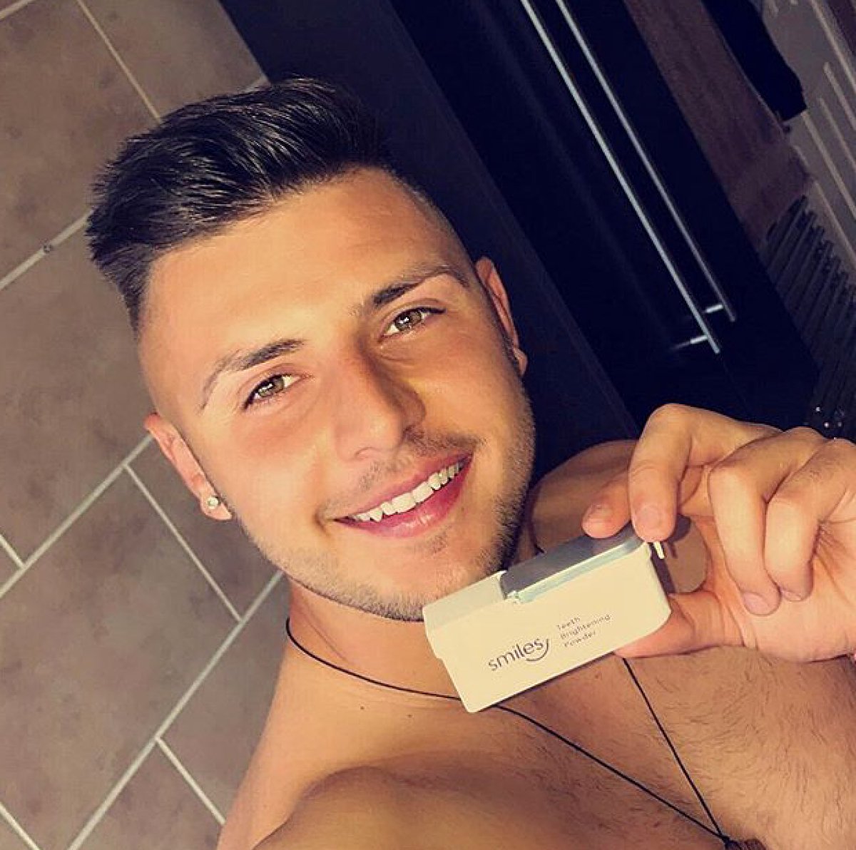 That pearly smile! 😍 #smilespowder