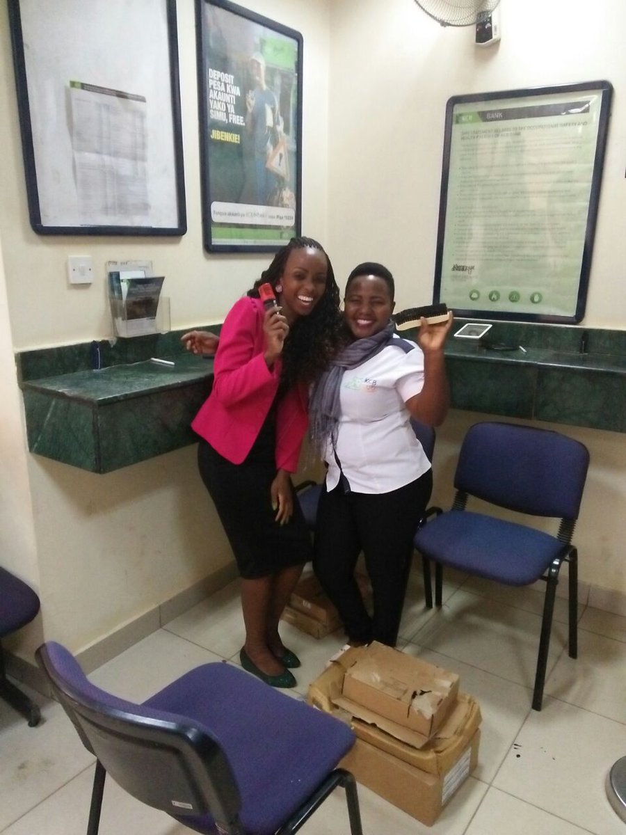 Imani4Faith's tweet photo. #KCBLovesYou #CSWEEK2017 
Team KCB Kasarani. We celebrate u our customers. Ng'ara na KCB https://t.co/f32qamRZ7G
