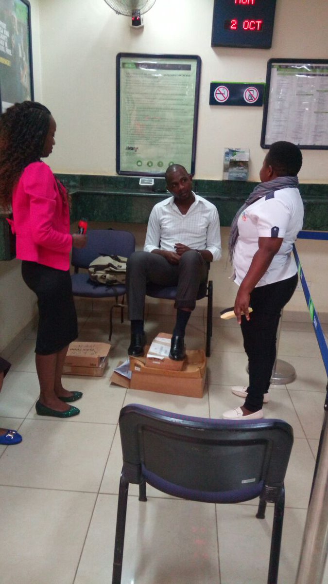 Imani4Faith's tweet photo. #KCBLovesYou #CSWEEK2017 
Team KCB Kasarani. We celebrate u our customers. Ng'ara na KCB https://t.co/f32qamRZ7G
