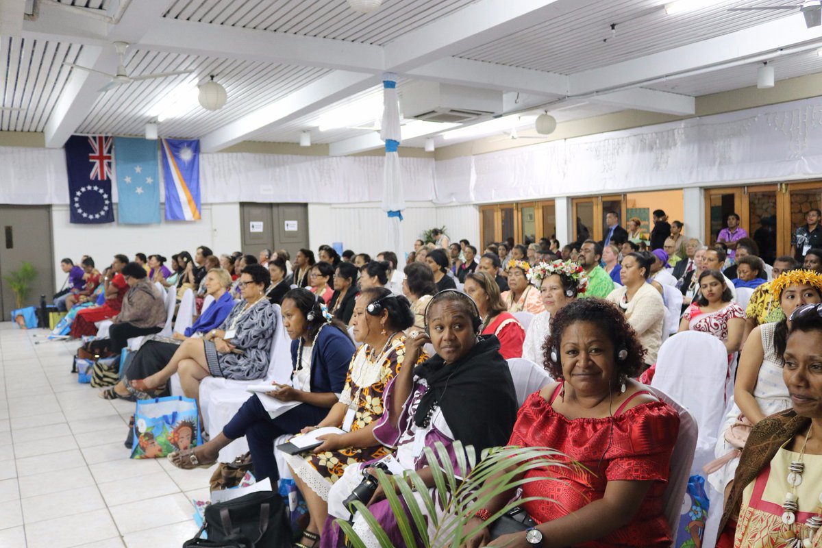 unwomenpacific's tweet photo. Excited to launch #women's handicrafts catalogue at #13Triennial produced by @FijiRepublic & @unwomenpacific for #WomensEconomicEmpowerment https://t.co/nVfy8orRKC