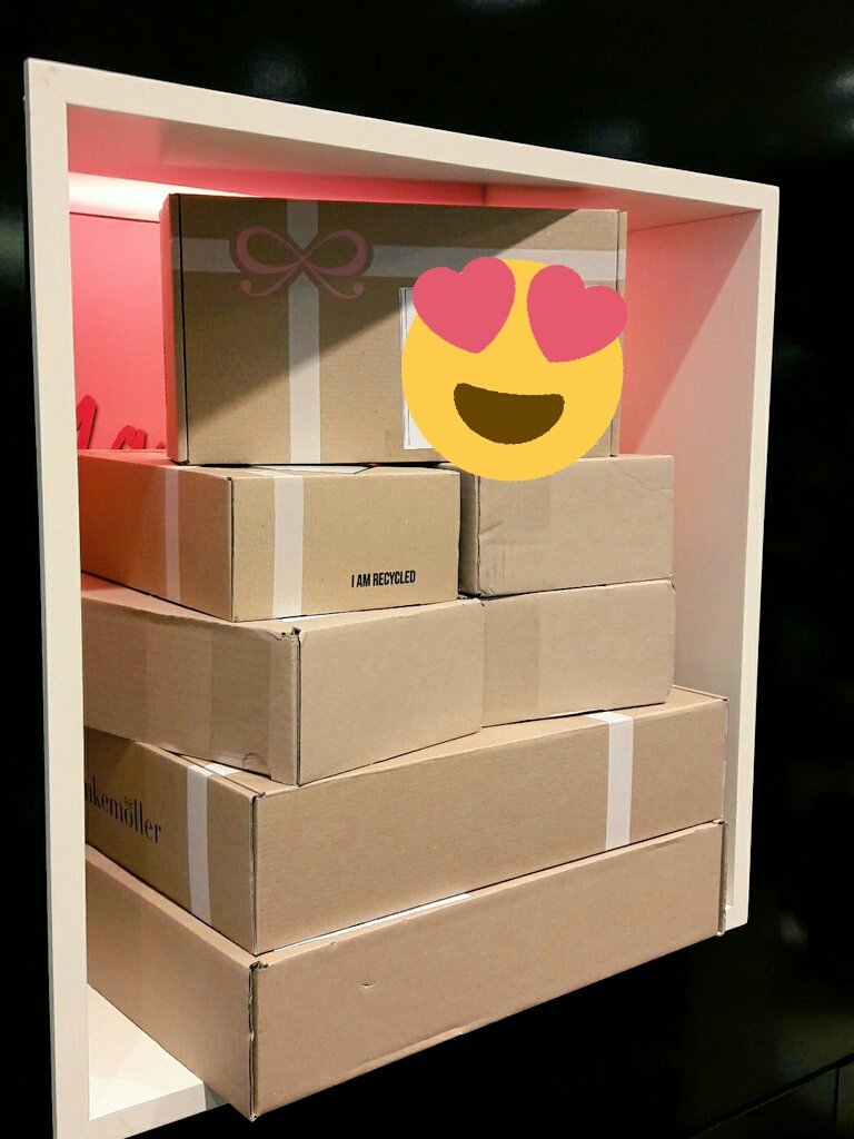 Toujours une solution ! #OIS #Hunkemoller <a href="/amvanree/">A-M van Ree</a> <a href="/celinette09/">Céline Lange</a> @NinaCoulee