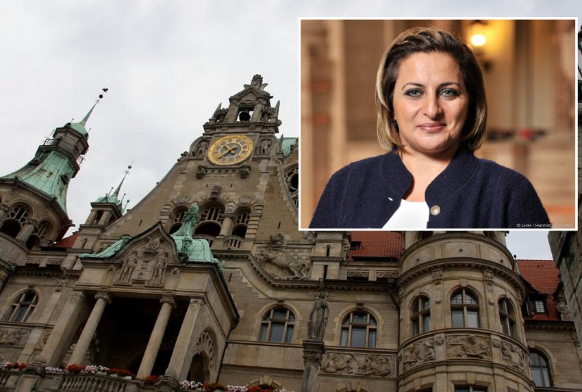 _macmike's tweet photo. #SPD-#Ratsfrau bedroht #AfD-#Mitglied mit dem #Verlust der wirtschaftlichen Existenz https://t.co/X401L9GEeT via @Jouwatch https://t.co/0kHiUYzmRj