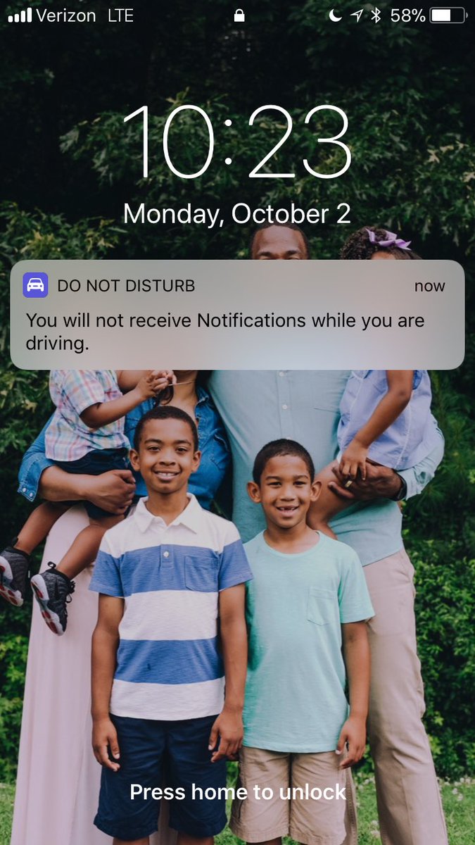 AaronCurry51's tweet image. Hardwork is when you get this notification on your phone while on the cardio equipment #imnotdriving