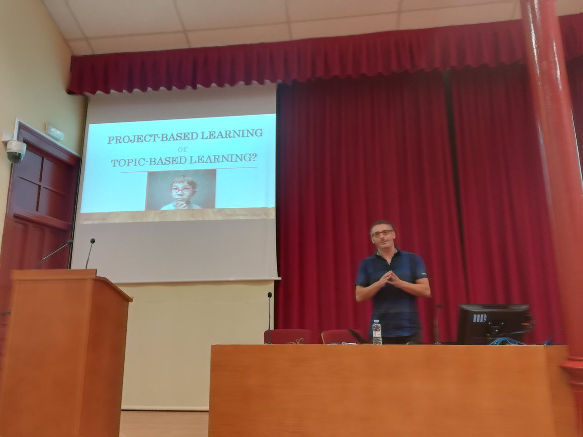 laPku's tweet image. PBL or TBL???  Quite a gap in between #inductioncourse @agarridodiez @esBritish @mmpetisme