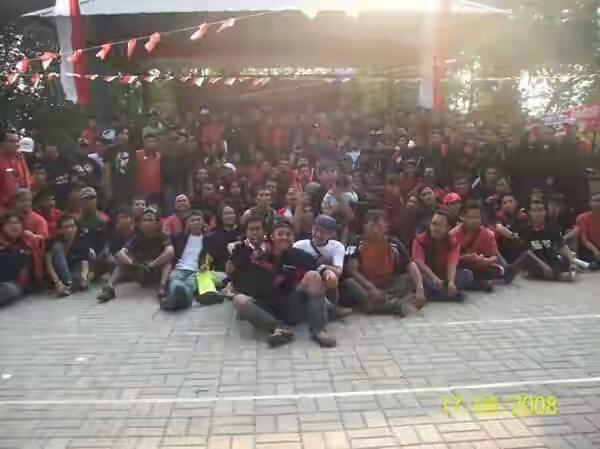 jogjakingclub's tweet photo. Jamnas yamaha rx king indonesia ke 3. Ragunan 2008 #jkcjamnas #yrki #jogjakingclub #kcdj #ykcl #lokrc #allkingers https://t.co/cjCB94C22T