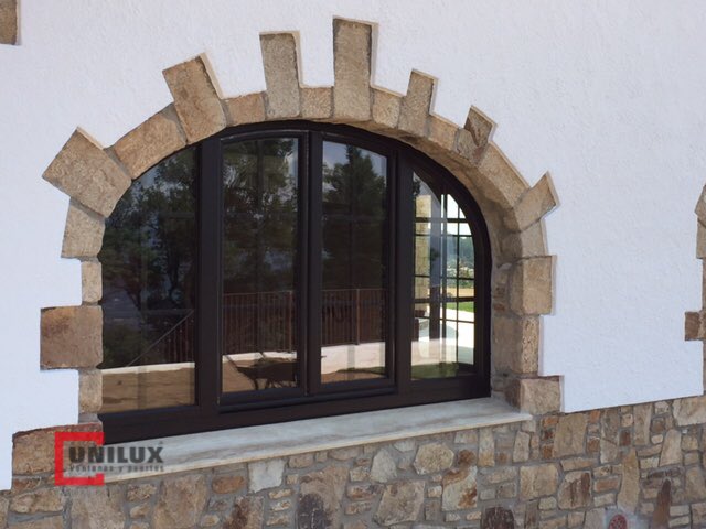 werugroup_spain's tweet photo. Se cual sea la forma, fabricamos la #ventana con los más altos estándares #Passivhaus • 
https://t.co/jbCCwmbMOr https://t.co/qkn6bfVwiK