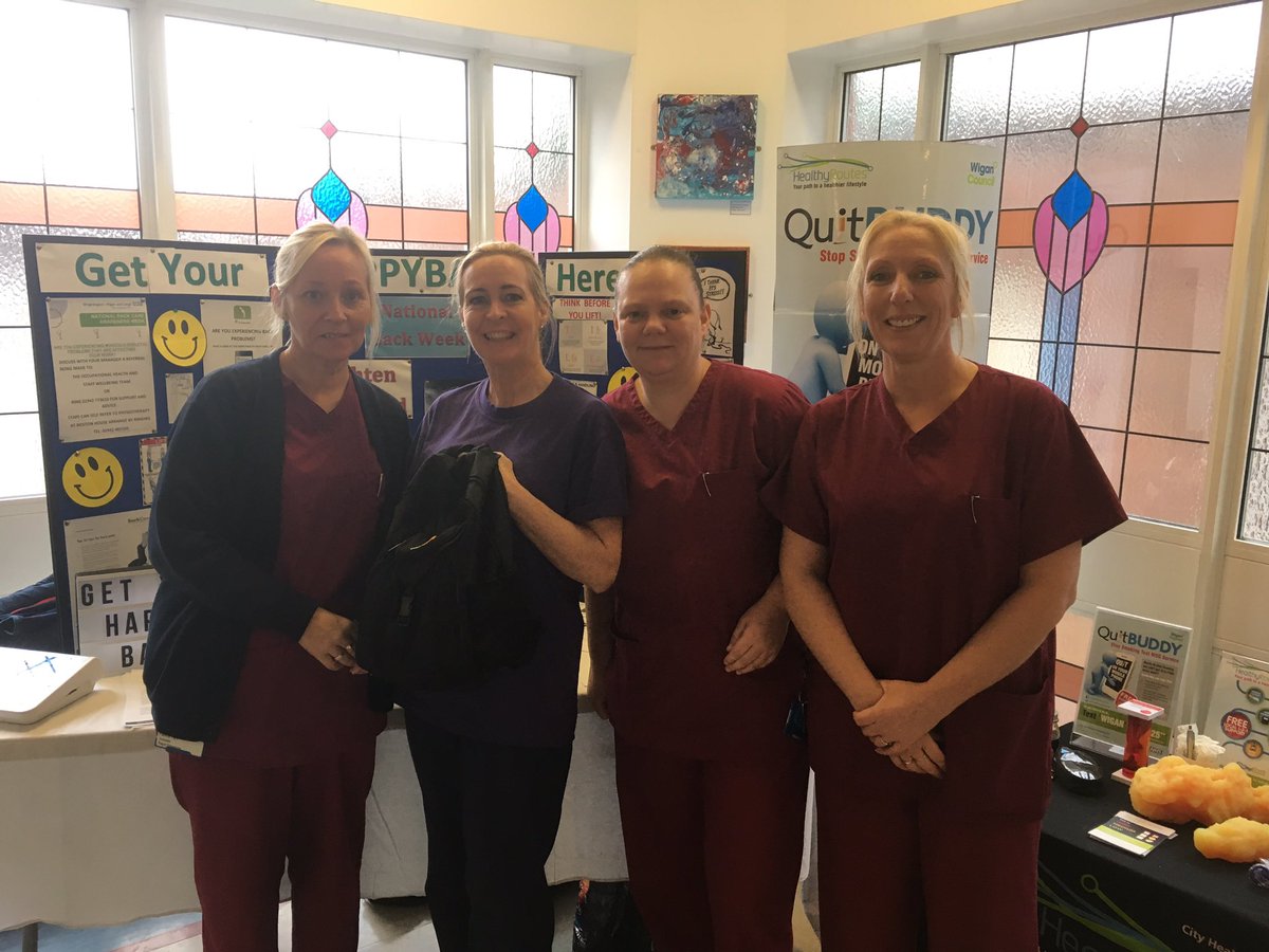 vs_422's tweet photo. Our domestic response team have been down to guess the weight of the school bag @WWLNHS #NationalBackWeek #GetYourHappyBack https://t.co/zs4fvpXUMw