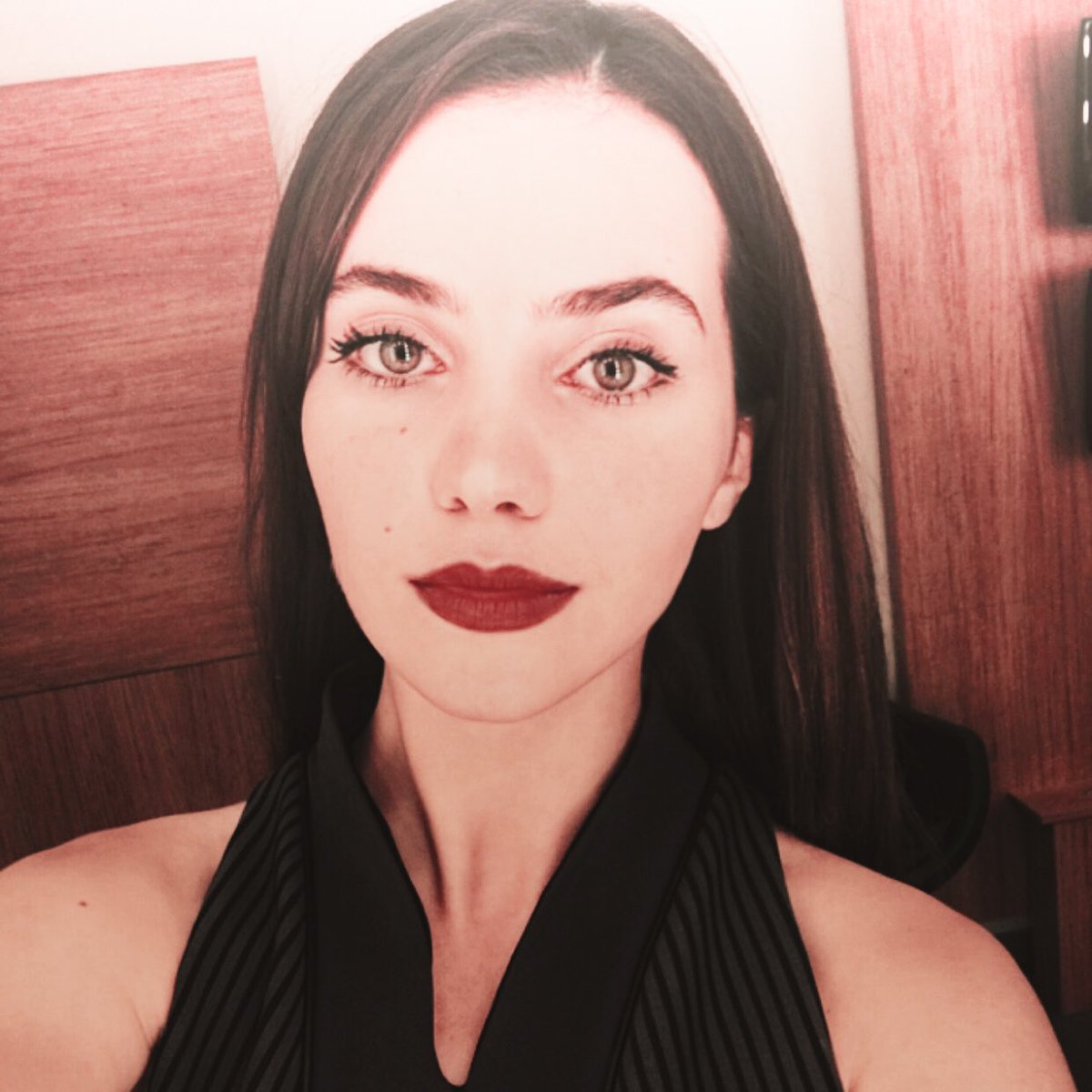 izorked's tweet photo. Beautiful girl🌿❣.. – #AlmilaAda https://t.co/qGZIq9QtFx