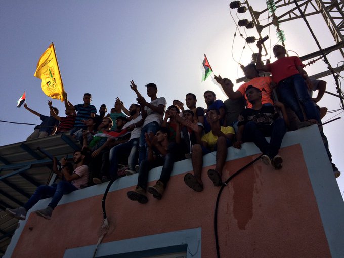 Voir l'image sur Twitter