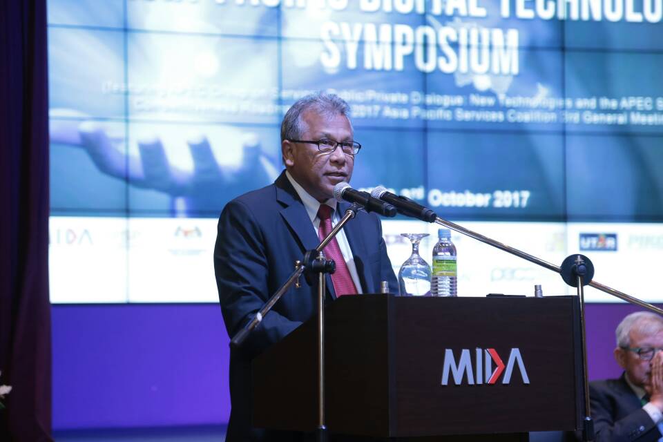 Businesses must not just talk about this but must act on the needs for digital transformation, or risk being left behind. #EmbraceIndustry4