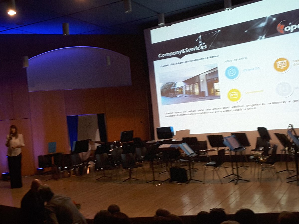 asmatere's tweet photo. Il progetto One Class a Intel #schoolmakers #Matera @OpenetTecnolog https://t.co/RWulDZSlFg