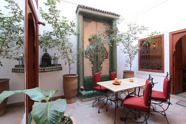 NightSwappingES's tweet photo. Con ganas de Marrakech? Catherine, anfitriona NightSwapping te hospeda en su preciosa casa https://t.co/pzZx8NQbEe #NightSwapping #viajes https://t.co/2GdcuVQTzG