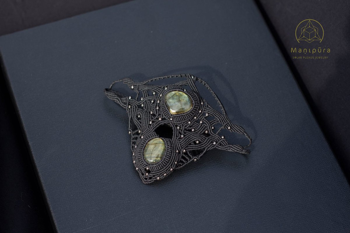 Manipura_Store's tweet photo. Labradorite Bracelet
#art #style #handmade #jewelry #diy #organic #craft #healing #handcrafted #crystal #gemstone #macrame #micromacrame https://t.co/GAXUJGmie9