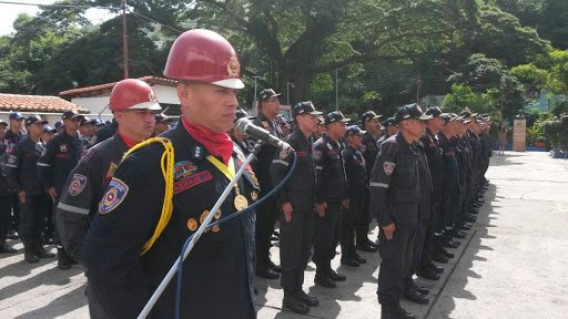 Feliz inicio de semana, trabajamos sin descanso por tu bienestar #BomberosSiempreContigo
#DisciplinaAbnegación 
<a href="/DGNBEnLinea/">DGNB</a> <a href="/GobTrujillo/">Gobierno de Trujillo</a>