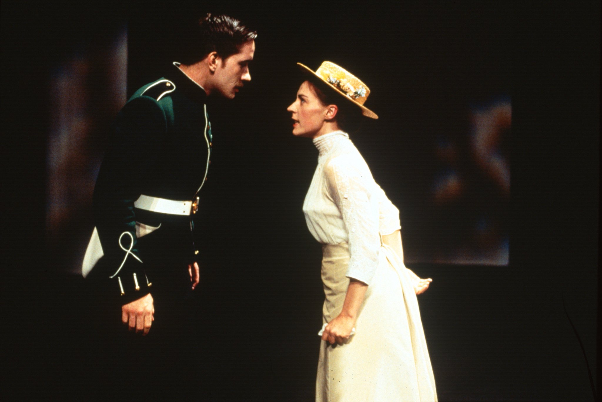 Happy Birthday Matthew Macfadyen!

Seen here as Benedick in Much Ado About Nothing (1998)

(photo John Haynes) 