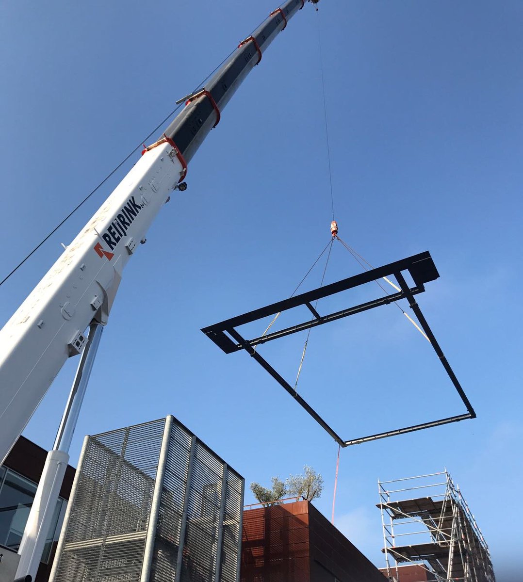 ReijrinkBV's tweet photo. Uitbreiding voor #Nsecure in #Barendrecht
Nu komt er meer ruimte bij de bedrijfskantine/ vergaderruimte. https://t.co/k2UVrpMHlY