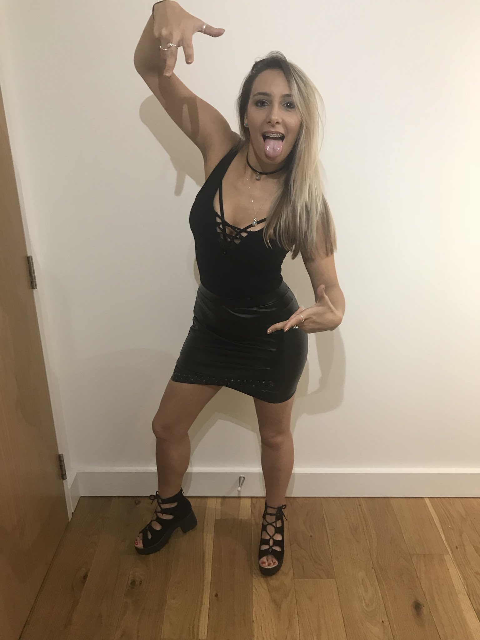 TW Pornstars - Mariah Leonne. Twitter. Josh said “do this” so I copied