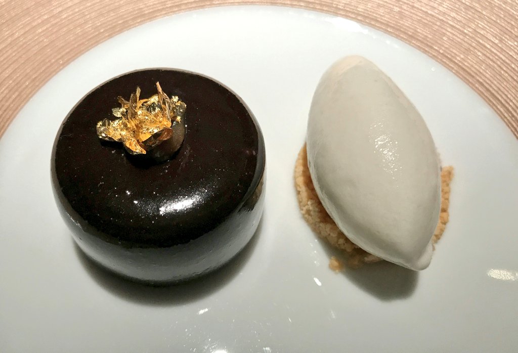 MichelinGuideUK's tweet photo. The increased confidence of chef @MattWorswick has been reflected in the cooking @the_latymer @PennyHillPark #MichelinStar #Surrey https://t.co/8BYbDDOPFM