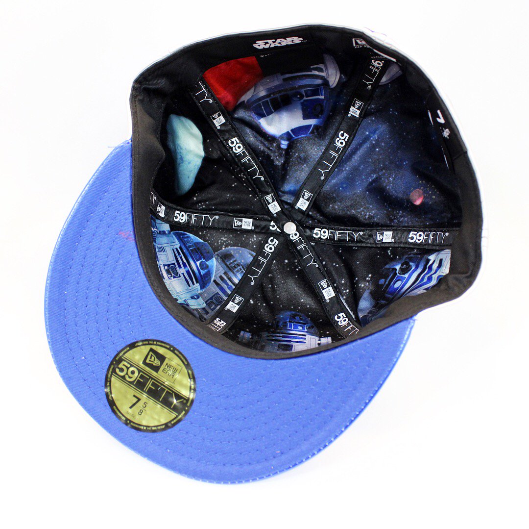 amazingstore's tweet photo. 💫R2D2 &amp; C3PO💫

NEW ERA “CHARACTER FACE” 被って良し、飾って良しのアイテムです。裏地にも注目です。

#STARWARS #R2D2 #C3PO #CHARACTERFACE #NEWERA #59FIFTY https://t.co/1Et36WBcIW