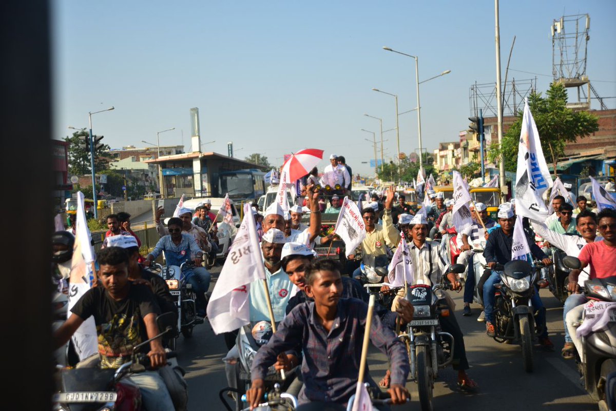 devendra22590's tweet image. #AAPRoadShowInGujarat