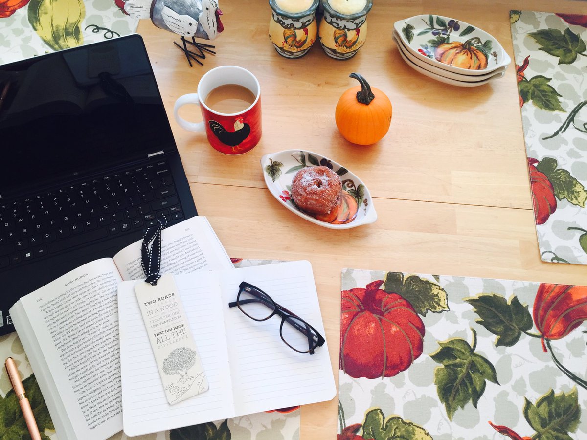 JL_Minio's tweet photo. A festive morning with all of my favorite things. #amwriting #writing #writerslife #pumpkin #love https://t.co/doadFzRYyr