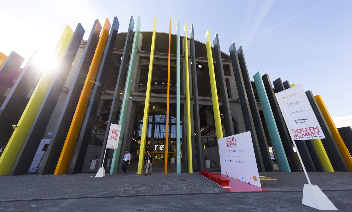 south_summit's tweet photo. #Southsummit17 will take place @ La Nave (Cifuentes St., 5, 28021). Public transport availability. Check the map! https://t.co/B01pLhRK5q https://t.co/PKqXtQuYPO