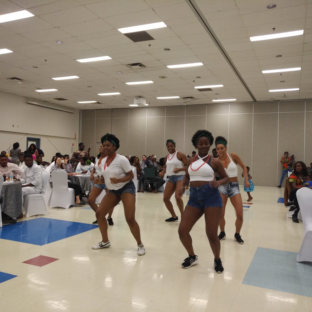 berryonline's tweet photo. A wonderful evening last night celebrating Nigerian independence with #NIROW organization in #WRAwesome! Food, dancing, fashion show & more! https://t.co/98H7uRIlpR