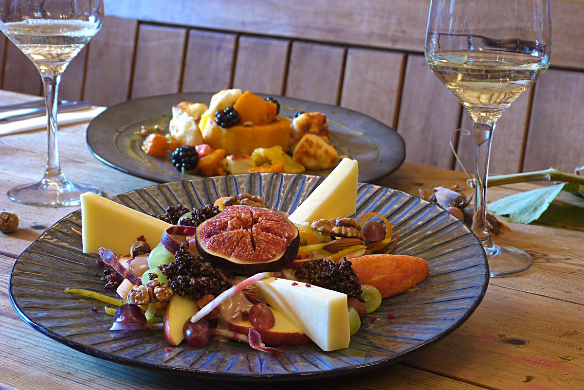 Come in and see us this week at one of our lovely pubs offering seasonal cuisine and tantalizing tapas using the freshest ingredients #enjoy #pubfood  Find out more at elitepubs.com