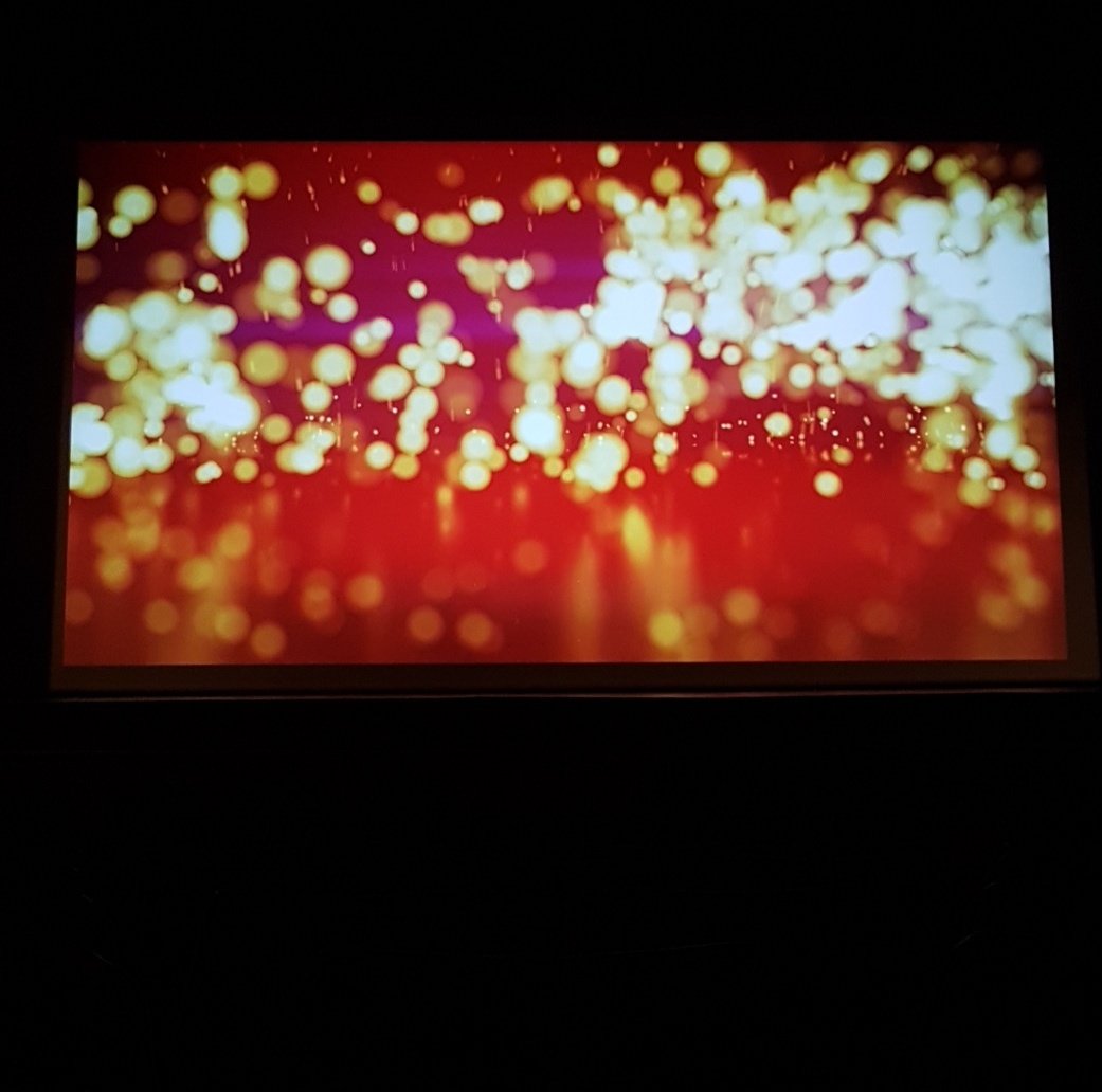 crevettedodouc's tweet photo. Complètement seule dans la salle #BeautifulPhotoWeek #Cinéma 😍😊 https://t.co/vgGmSUMVBa