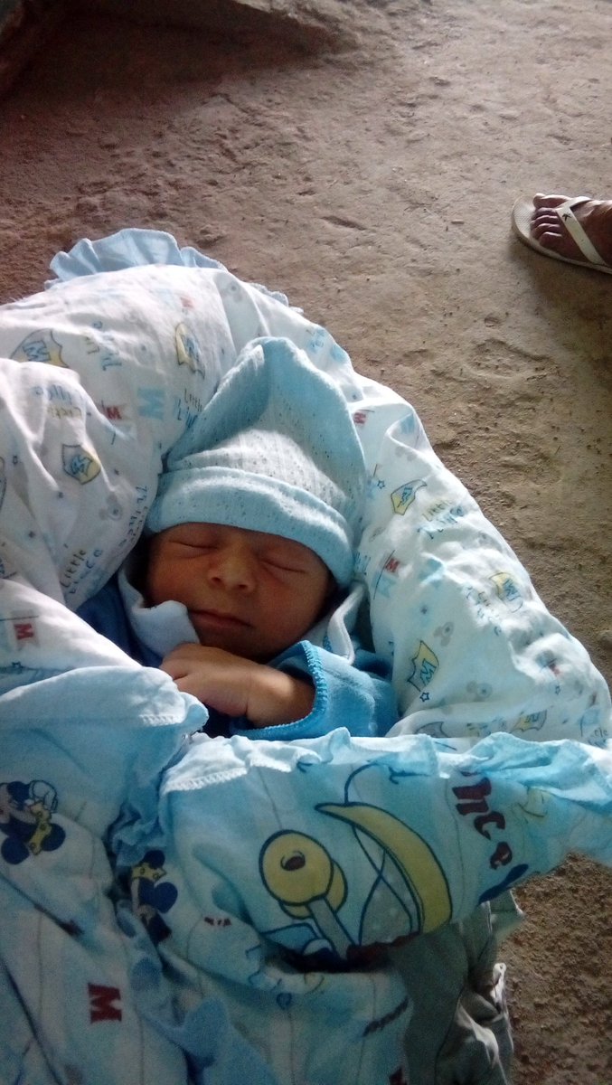 Oi povo beta, olha eu aguardando minha vacina fazendo o que mais gosta #Dormindo.. :) :)
<a href="/PrRoberto_GS/">Roberto Wagner</a>