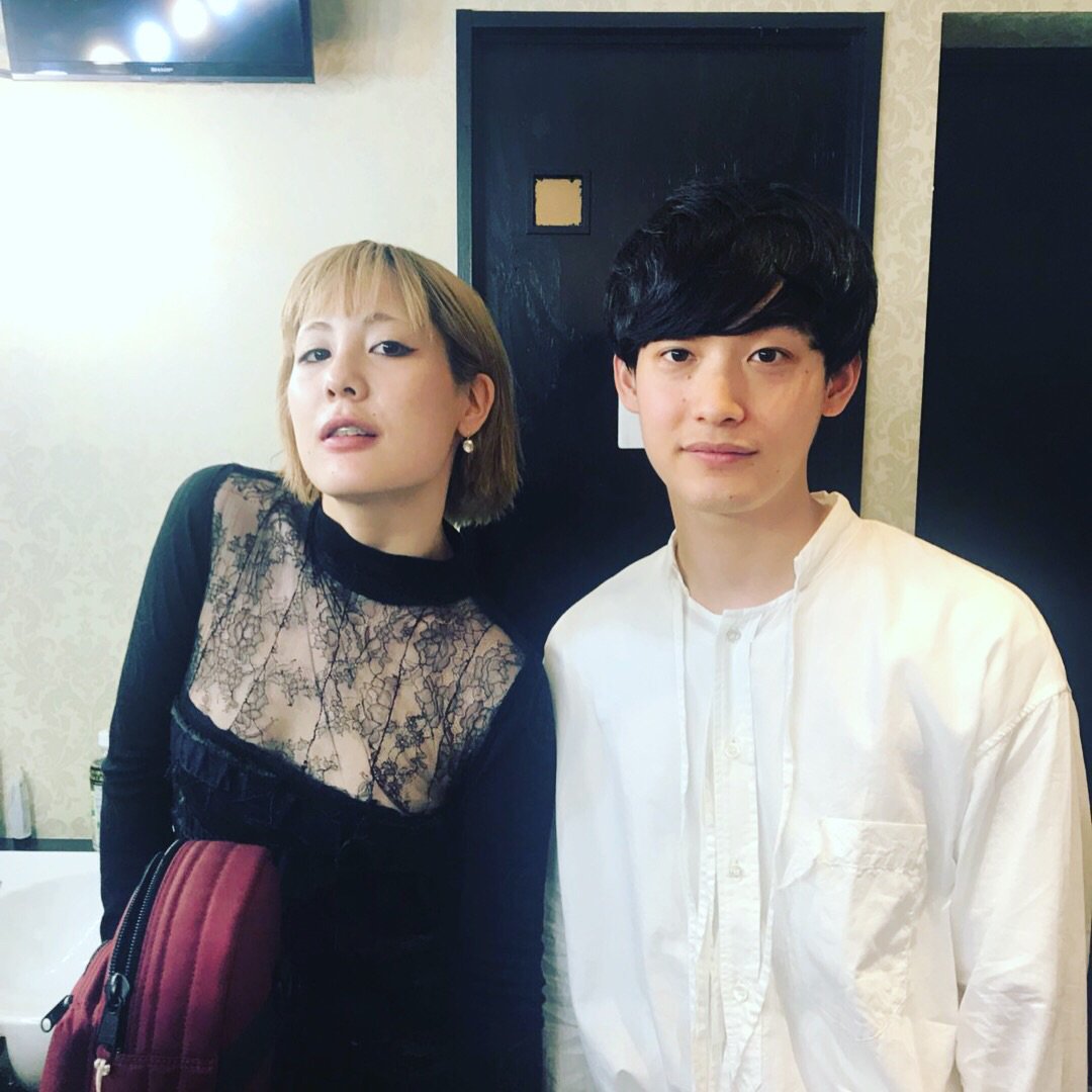 Ucary Valentine در توییتر Mopofhead Aspiration にて2人 とも参加していまして 先日のツアーファイナルで久々に向井太一くんのステージを見ました やっぱり歌が上手いって羨ましいし憧れるし尊敬するし刺激を受けます 向井太一 Mopofhead Ucary T Co