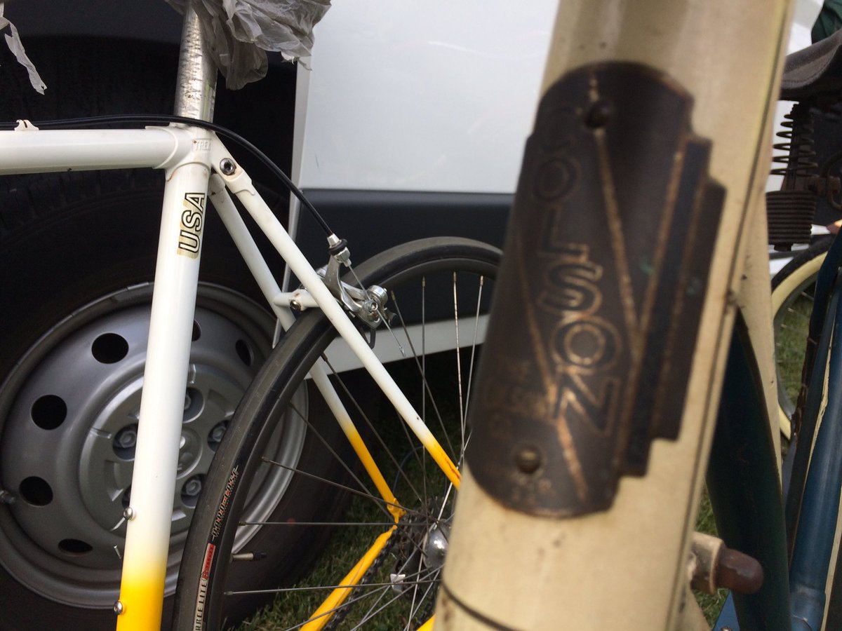 ThreeSpeedHub's tweet photo. Saw a Colson with a two speed bottom bracket. For sale as the Trexlertown swap in PA. Pretty cool! https://t.co/7RWmv2qvVt