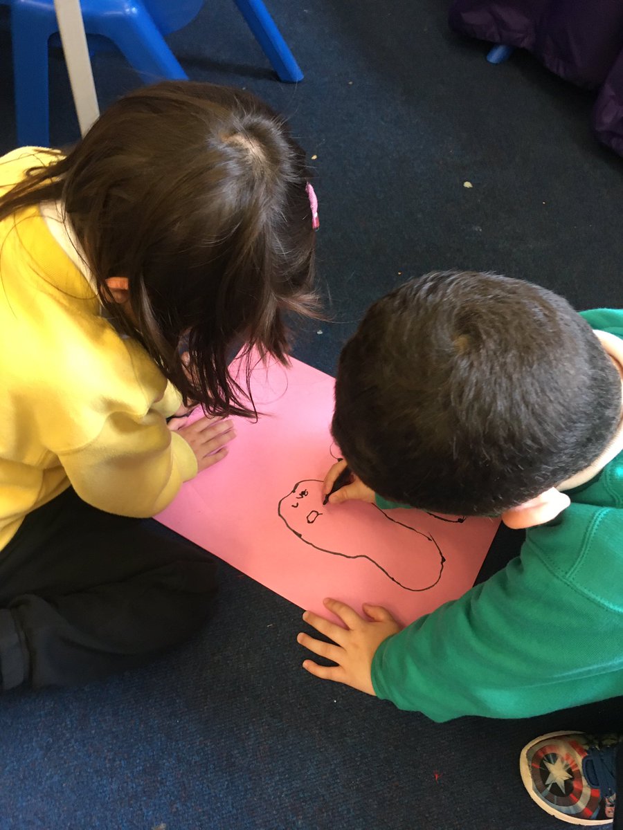 LarkHallPrimary's tweet photo. Active maths. Who has the longest foot in the class #lhmaths #lhwaterloo https://t.co/D2KlnhfnJG