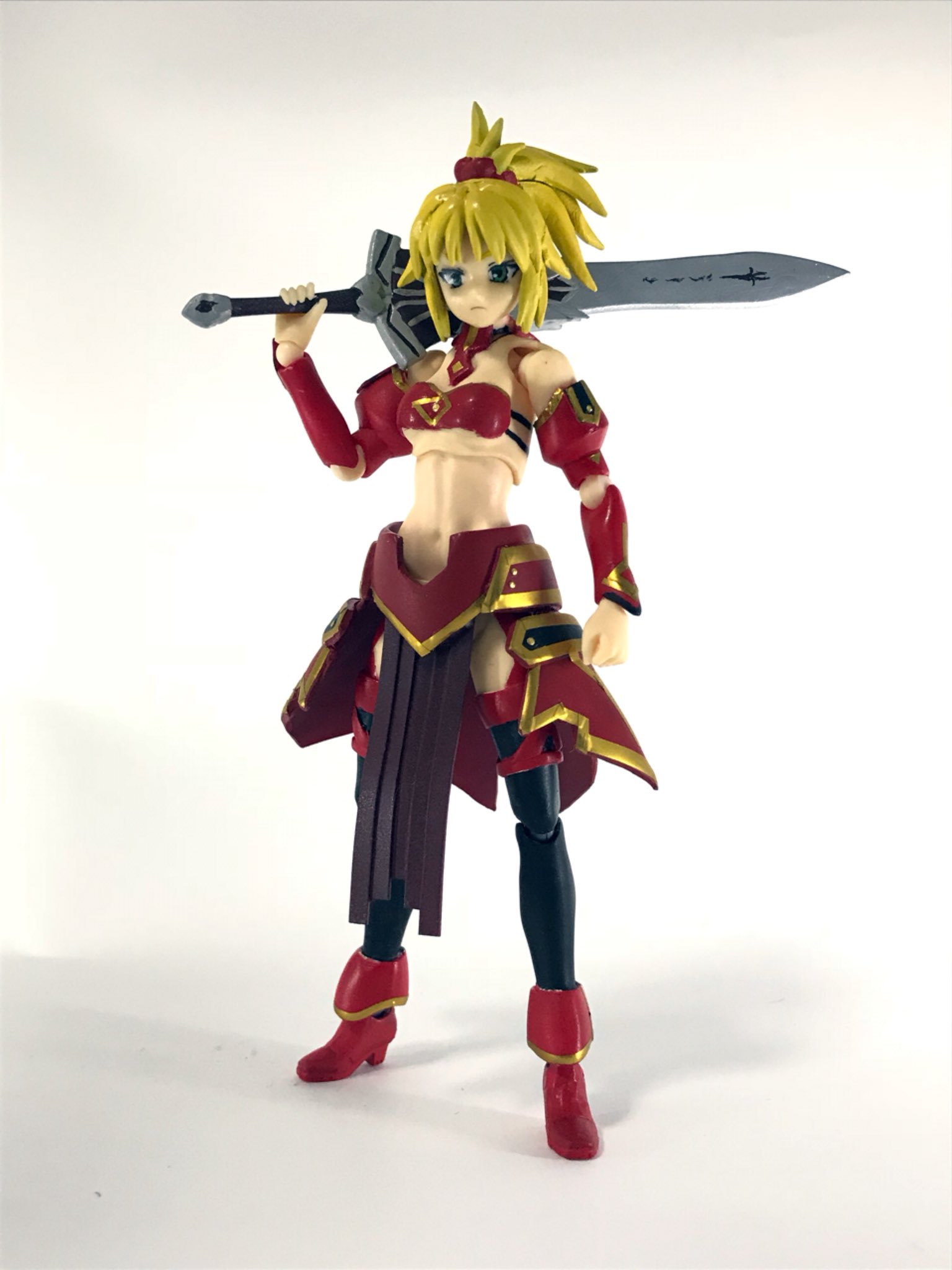 figma 赤のセイバー モードレッド 新品同様 Fate FGO elc.or.jp