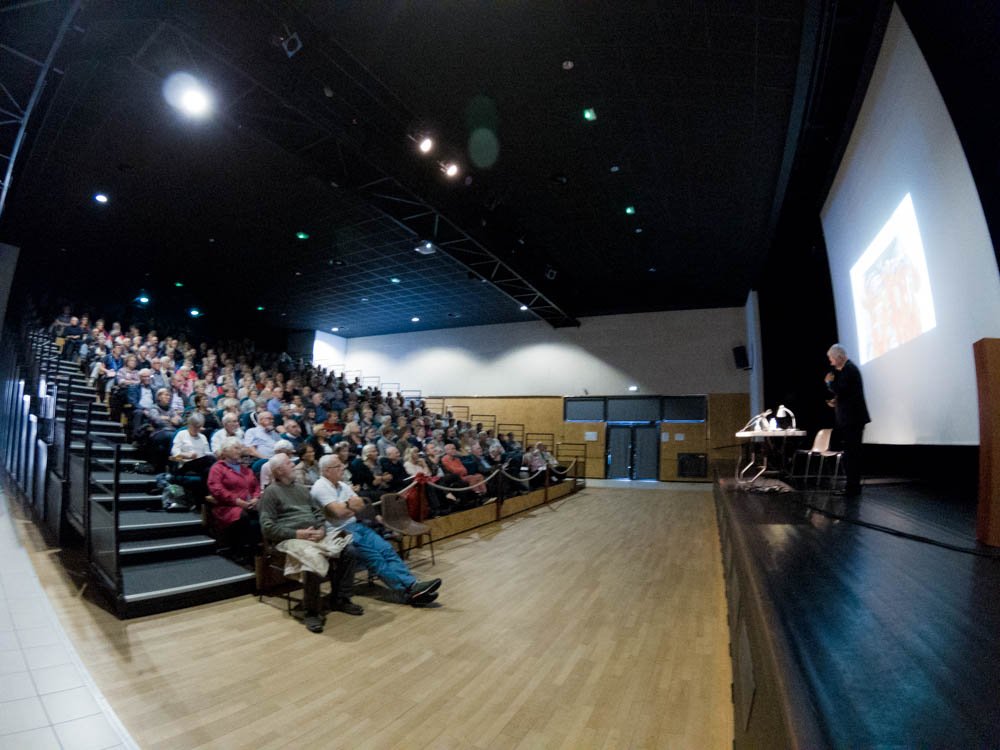 Salle comble pour la conférence de Jean Loup Chrétien @ #UTL Lanvollon-Plouha !