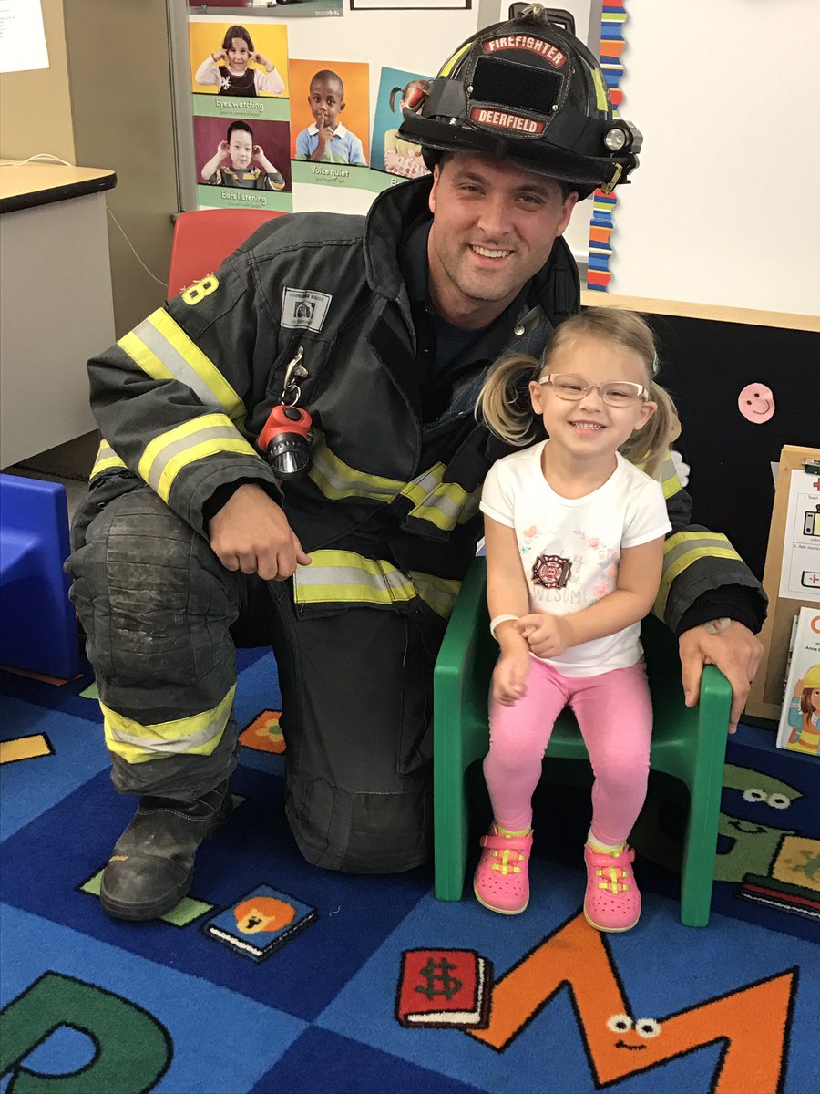 LBPreK's tweet photo. We welcomed a daddy firefighter into the class today and learned how to STOP, DROP, and ROLL! #lb65 #lbprek #careerweek https://t.co/P4fKJKsbgN