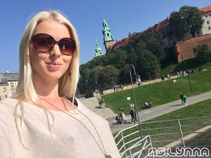 Just got home from sunny #Cracow :-) #Wawel #Krakow #Poland #weekend #sun #autumn #trip #boat https://t<a href="/tag/cracow"class="tags">#Cracow</a><a href="/tag/wawel"class="tags">#Wawel</a><a href="/tag/krakow"class="tags">#Krakow</a><a href="/tag/boat"class="tags"><span>#boat</span></a><a href="/tag/trip"class="tags"><span>#trip</span></a><a href="/tag/sun"class="tags"><span>#sun</span></a><a href="/tag/weekend"class="tags"><span>#weekend</span></a><a href="/tag/poland"class="tags"><span>#poland</span></a><a href="/tag/autumn"class="tags"><span>#autumn</span></a>