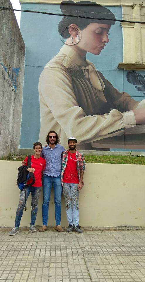 CarmenTort3000's tweet photo. Sublime el murodel #Liceo1deMelo Orgullosa,otra vez,del equipo de @zonajovencl y #GSocial colaborando c/los artistas https://t.co/iYHirBjtCY