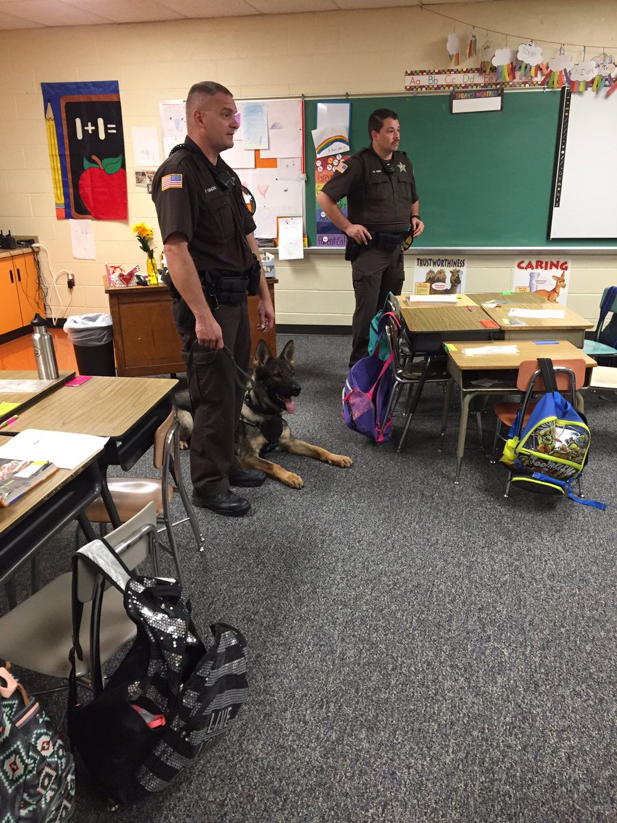 Campellisew's tweet photo. Last week K9 Lenny stopped by the after school program for career day! #EWAUBU https://t.co/HtX5fxek7d
