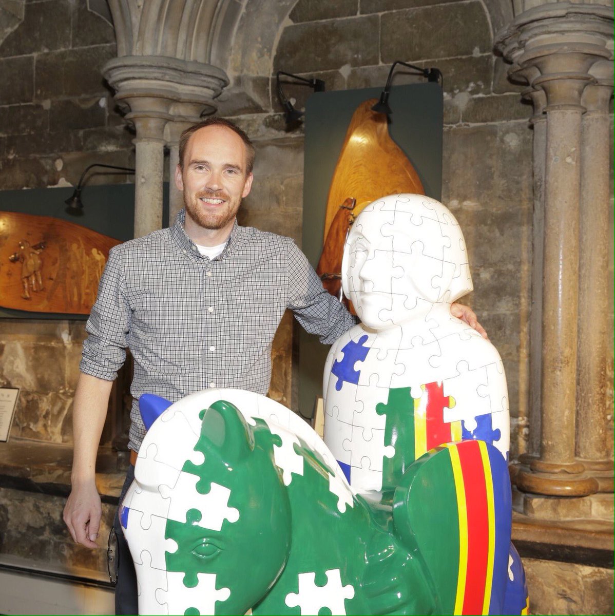 eighty3five's tweet photo. Great result at the #lincolnknights auction! Amy &amp; Jon's Knights collectively raised £6,800 for @NomadTrust @KnightJigsaw @Battle_of_Lincs https://t.co/fNbEbpyAzR