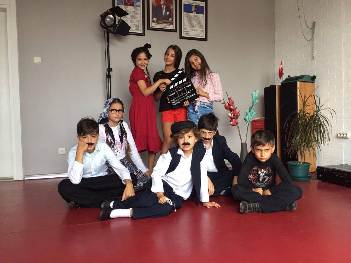 Sanatolog Oyunculuk Atölyesi Çocuk Grubundan Kareler ..