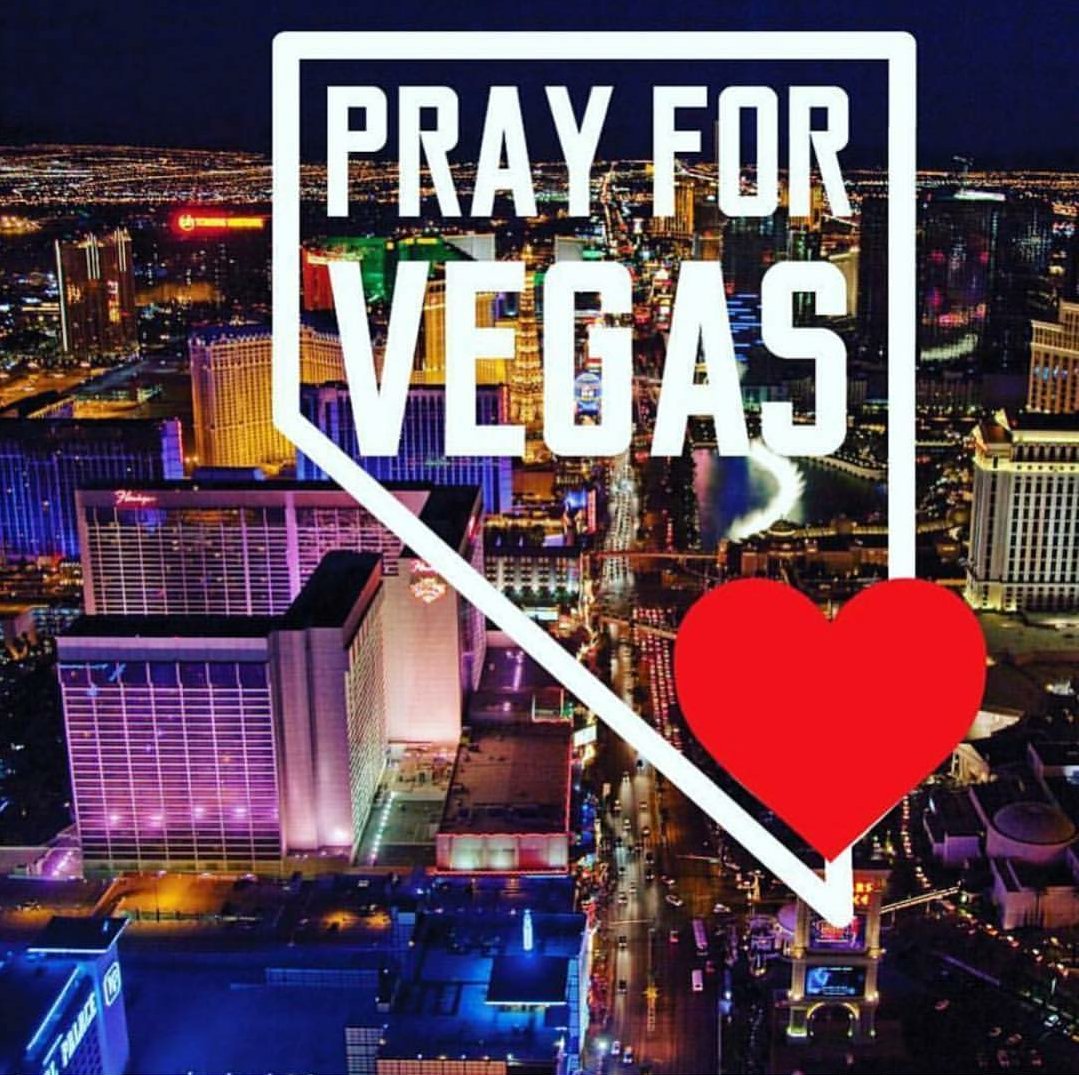 CherryPickPerry's tweet image. #PrayForVegas My heart, condolences and Prayers go out to the victims and their Family's🙏🙏🙏🙏🙏🙏🙏🙏🙏🙏🙏🙏