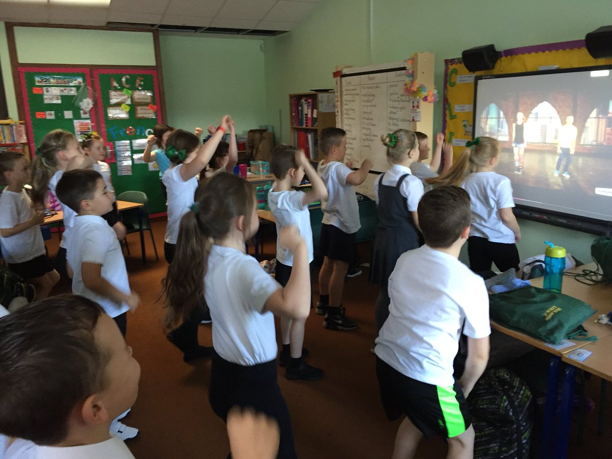 MrsBI_StP's tweet photo. The boys and girls had great fun during our #gonoodle PE session! 😊👍🏻 #workout #fun #guideddance https://t.co/bmDw436DoP
