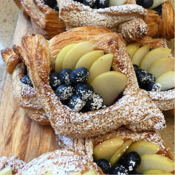 Grab a sweet bite at <a href="/floriole/">Sandra Holl</a> in Chicago Oct. 13th and 10% will be donated to WCK's chef-driven projects! #ChefsUnite