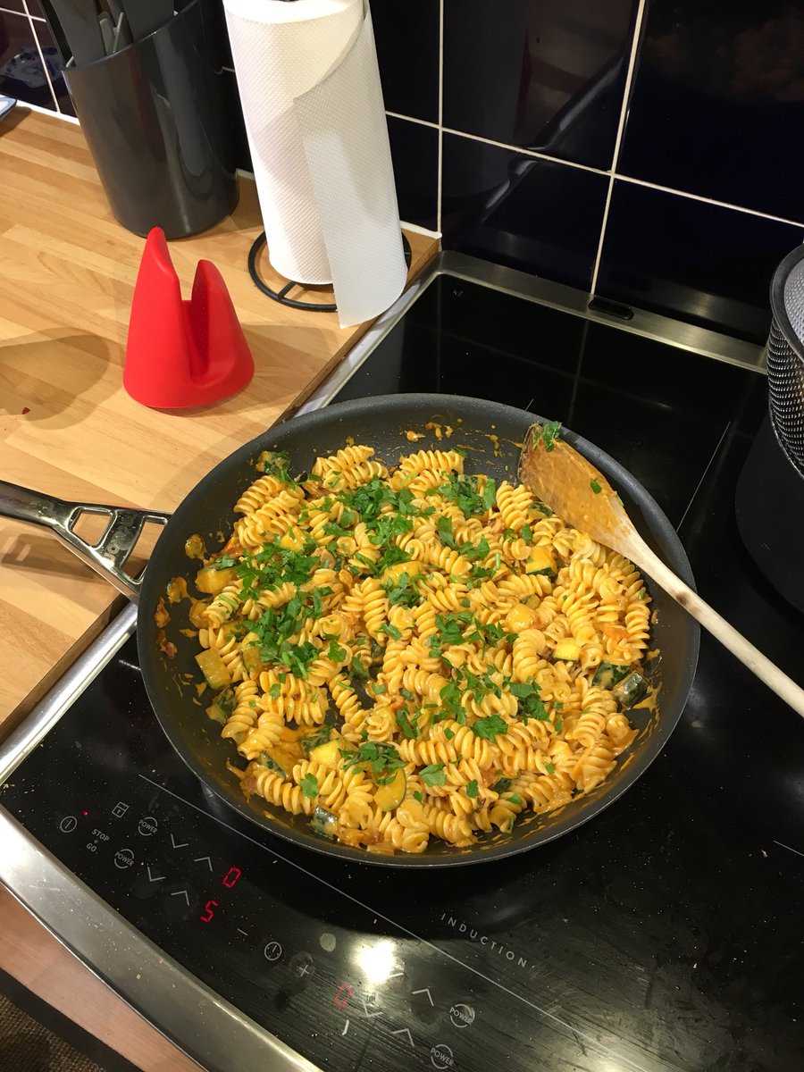 debsmilton1's tweet photo. First try of Hello fresh. Very tasty! Definitely keeping this recipe- grilled pepper fusilli #HelloFreshSnaps #foodrecipe https://t.co/qs5pwTkRE9